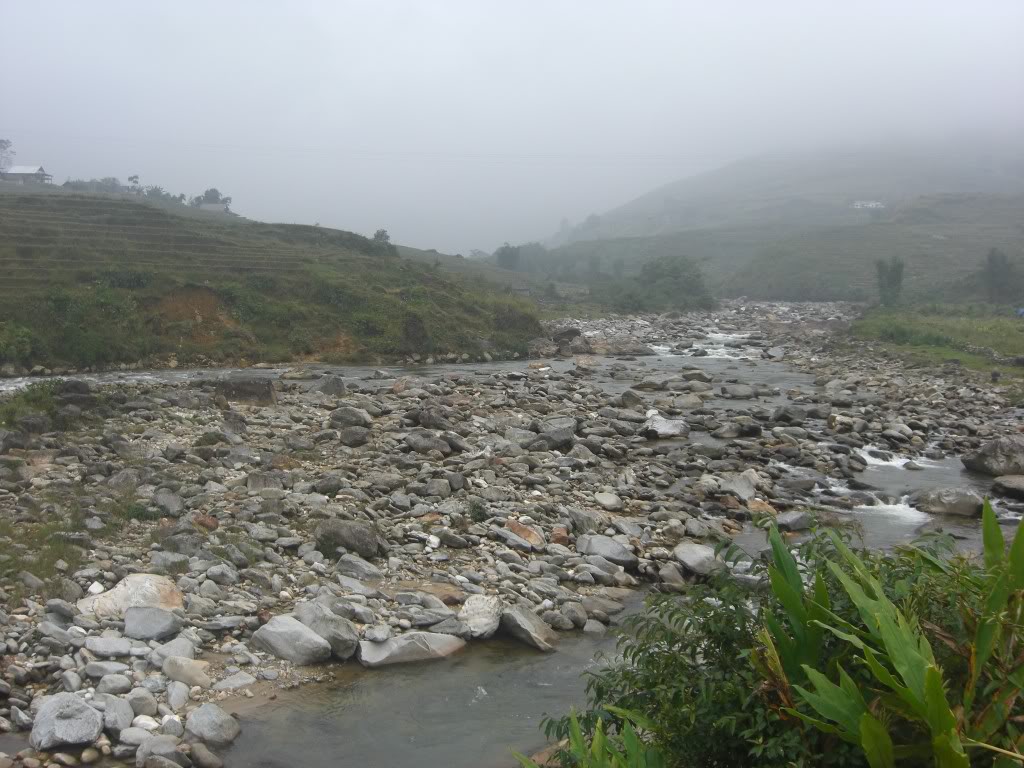 The ancient rocks which you can contemplate when traveling Sa Pa in December