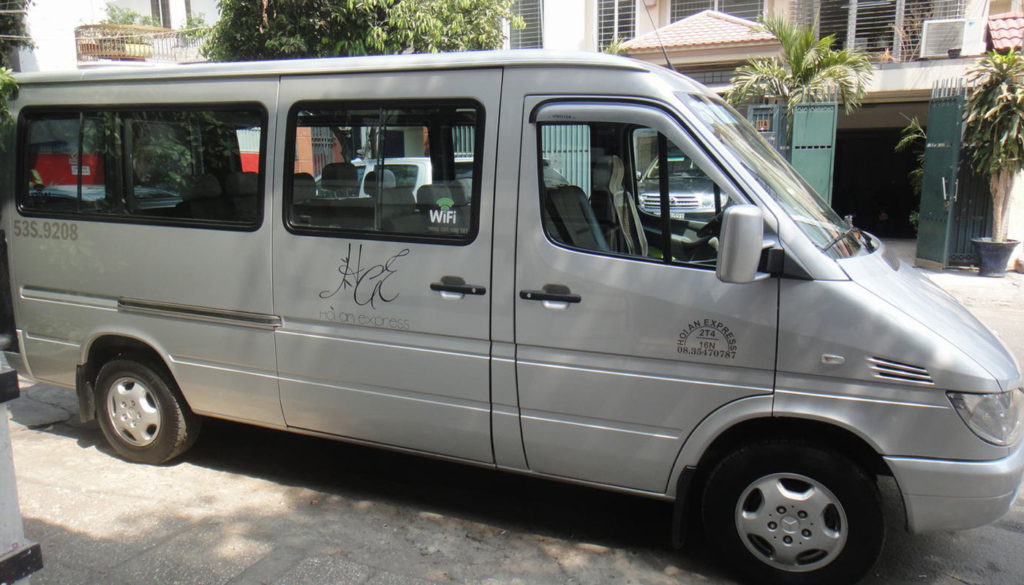 Shuttle Bus Hoian to Danang