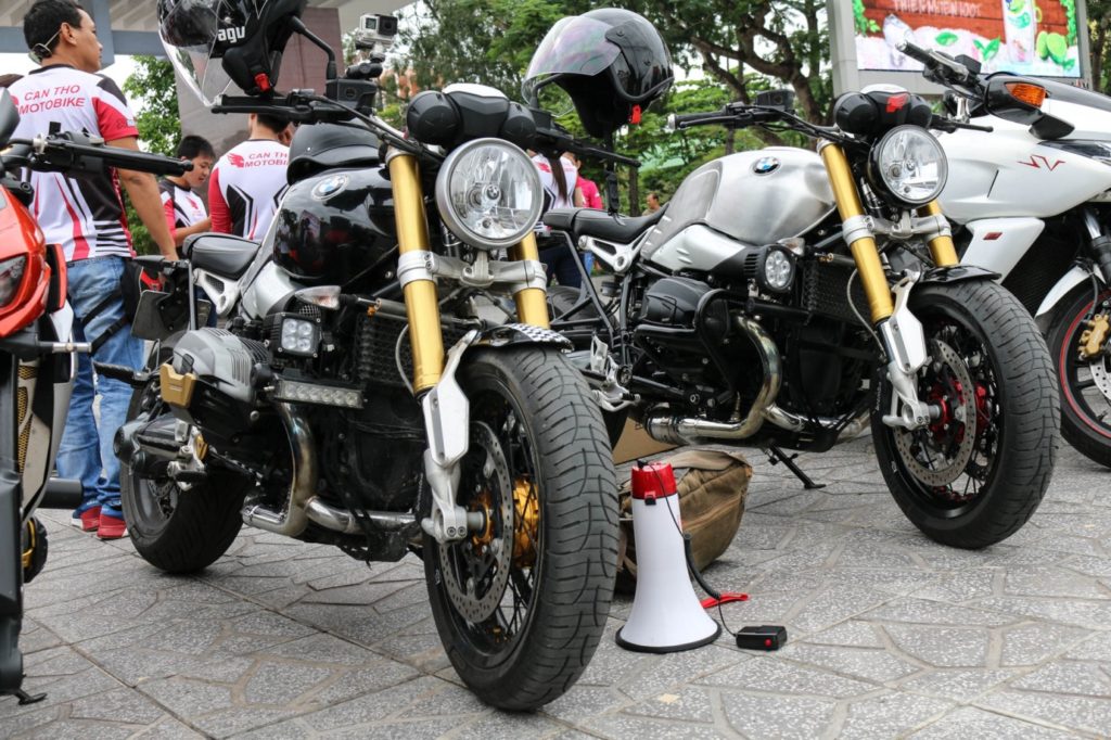 Travel from Can Tho to Hanoi by motorbike