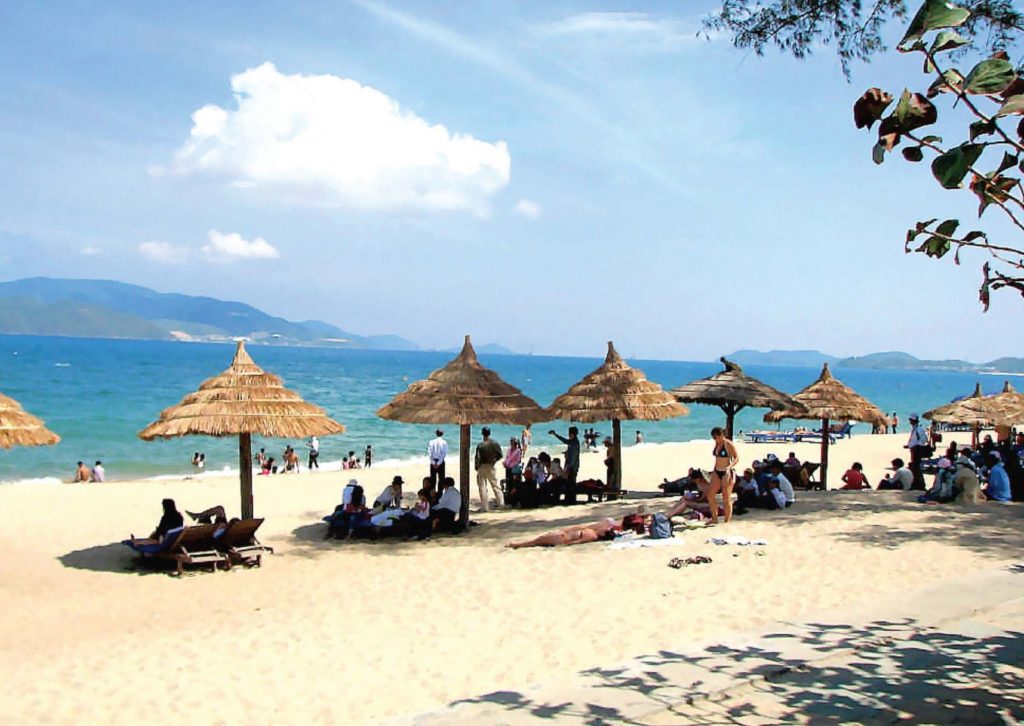 Nhat Le attracts a large number of travelers