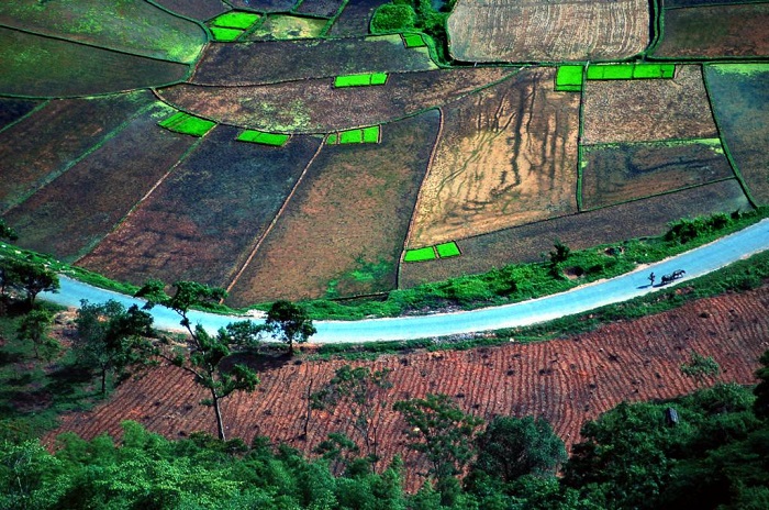 A spectacular view of Pu Luong from above