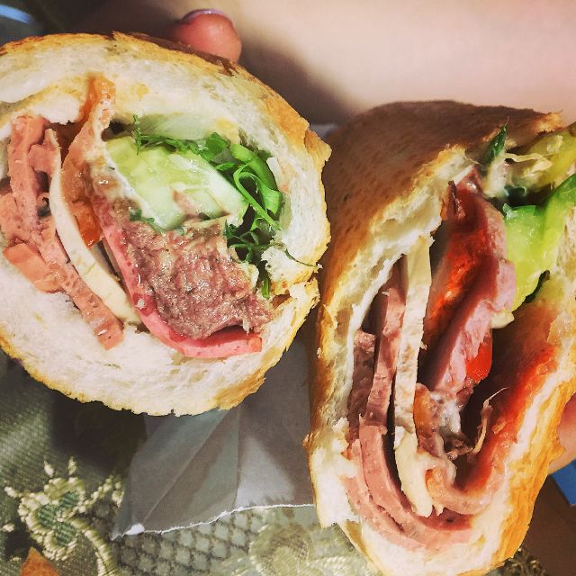 Banh mi Huynh Hoa